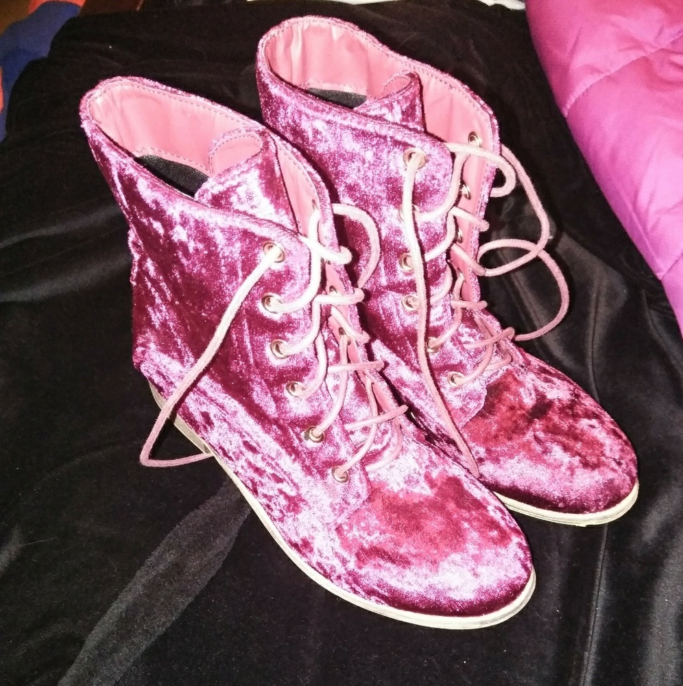 Calf boots
